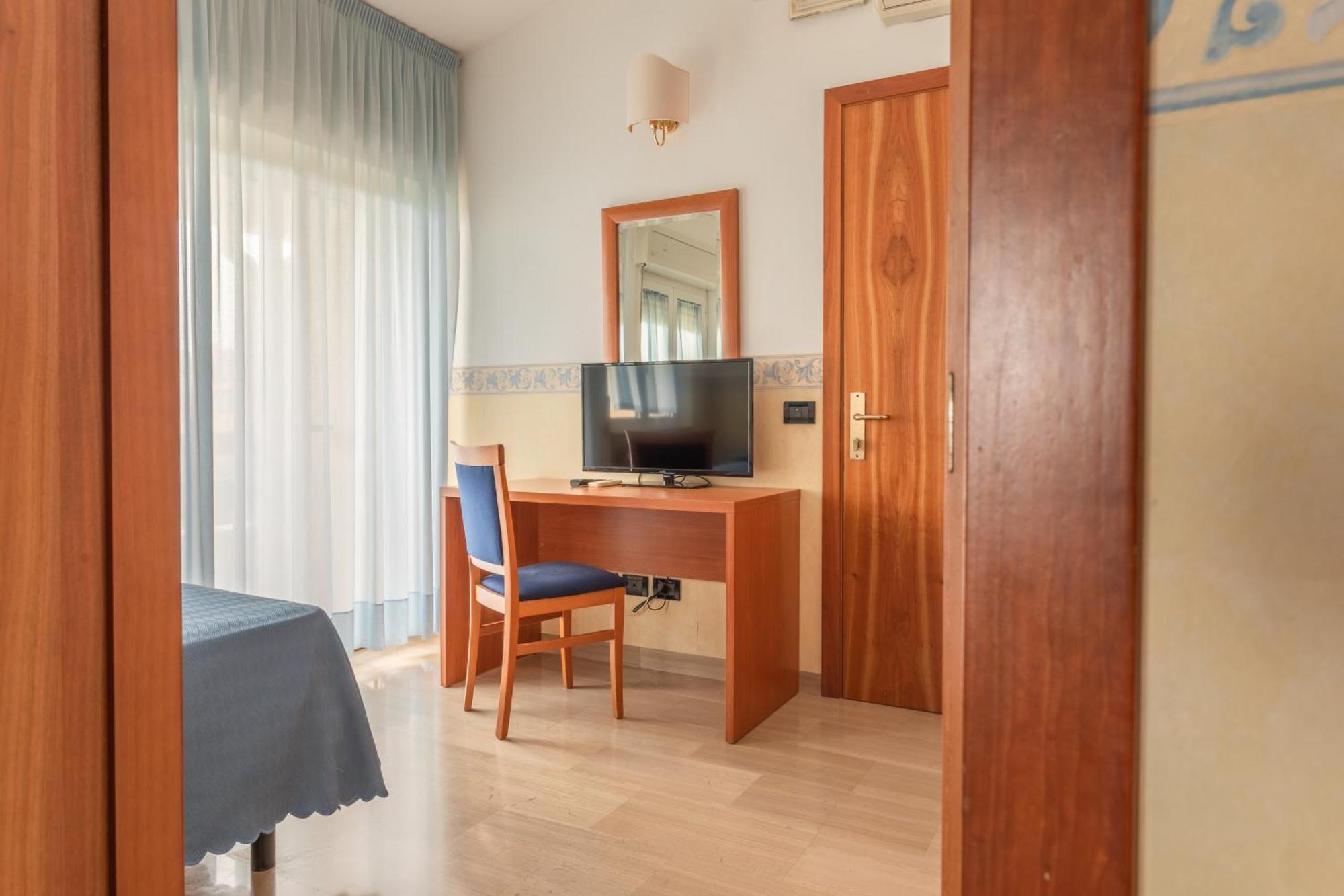 Hotel Touring Falconara Marittima Esterno foto