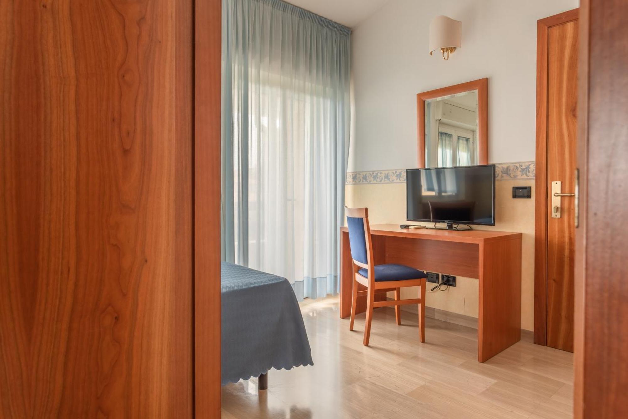 Hotel Touring Falconara Marittima Esterno foto